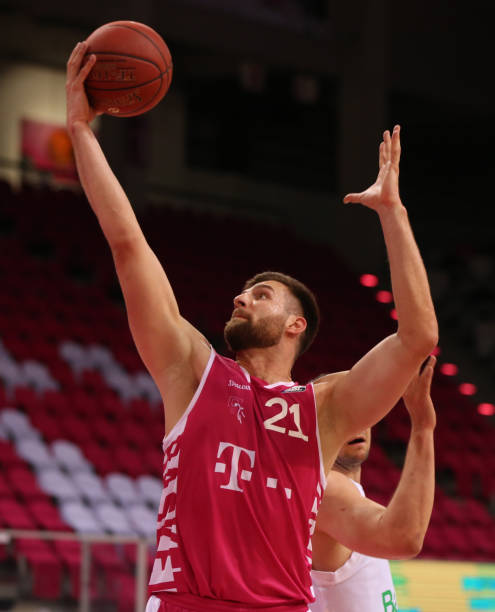 媒体与球迷 媒体与球迷