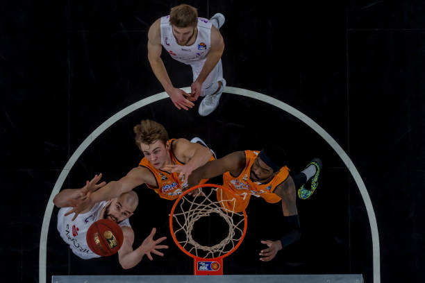 且都来自3 且都来自3